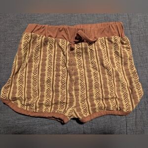 Kate Quinn Brown and Cream Patterned Shorts